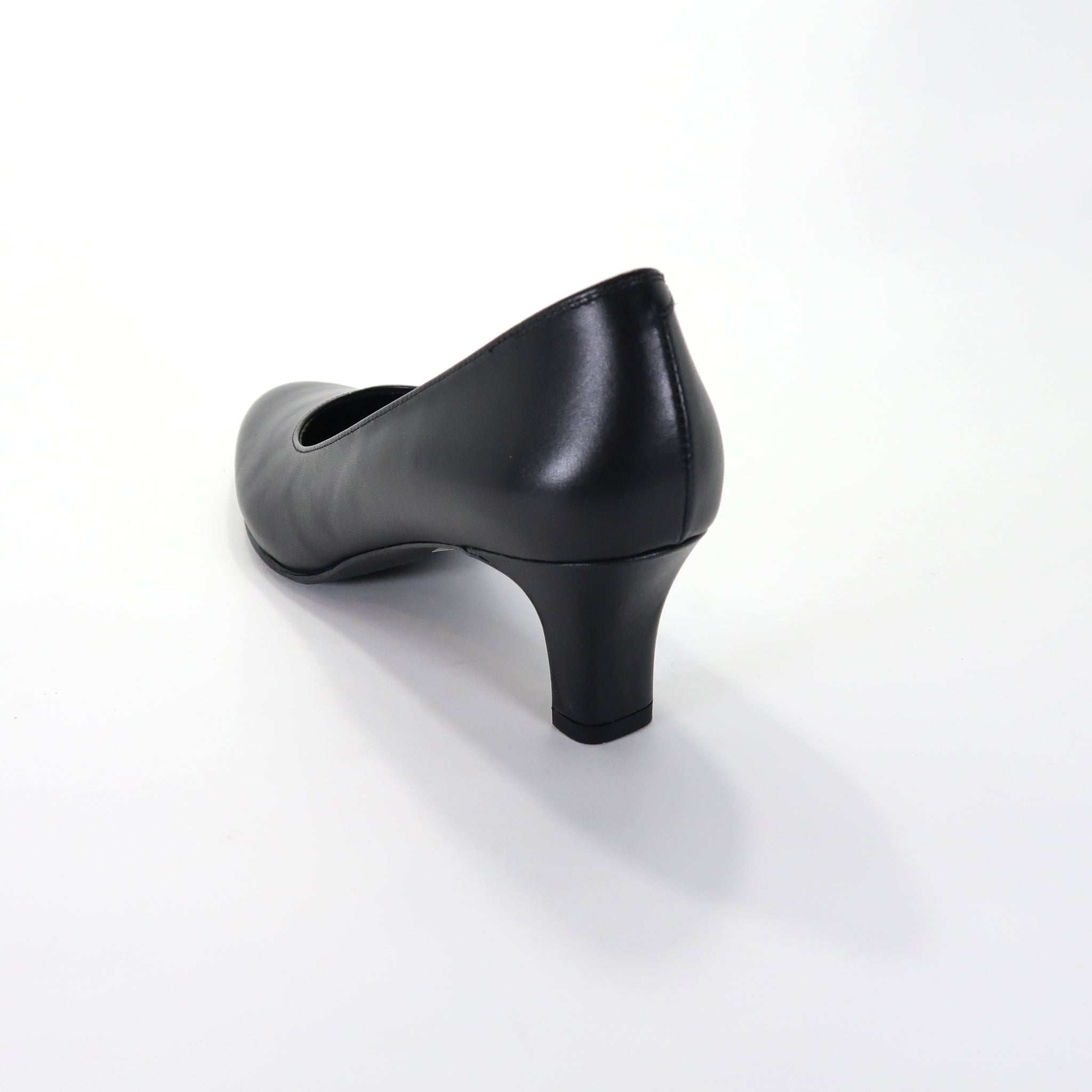 銀座ヨシノヤ(YOSHINOYA) 女性用 甲が薄く細身の足用に設計されたC靴型